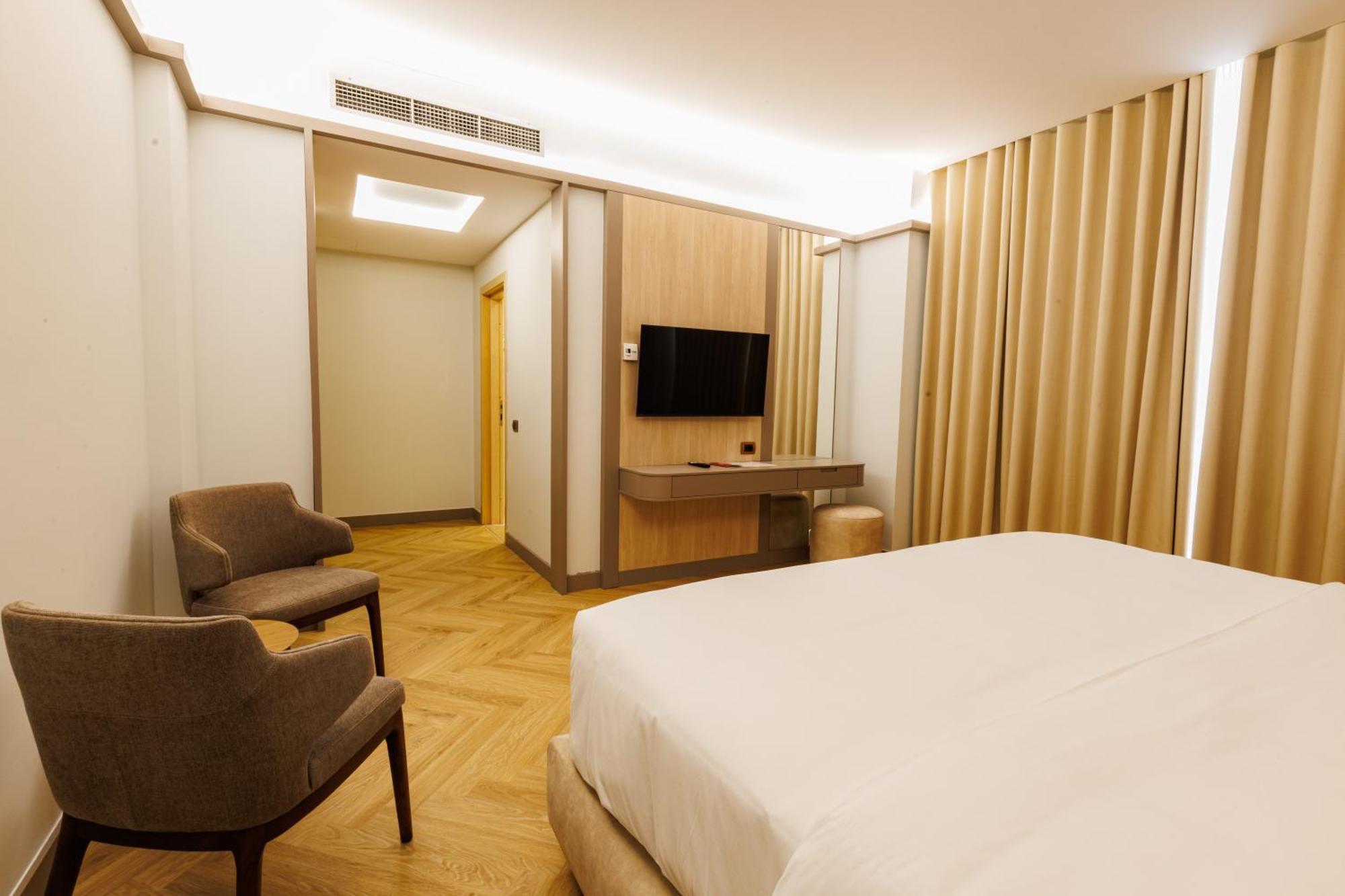 Hotel Fieri Dış mekan fotoğraf