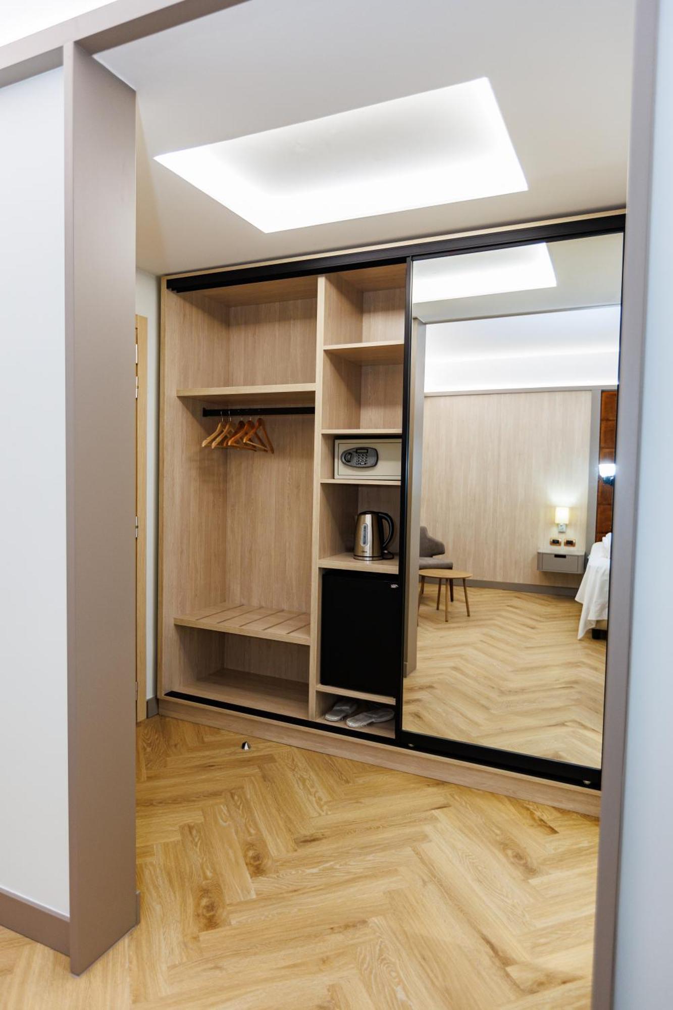 Hotel Fieri Dış mekan fotoğraf